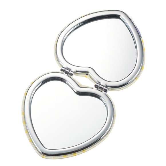 Disney Winnie the Pooh Compact Mirror - Picture 3 of 4